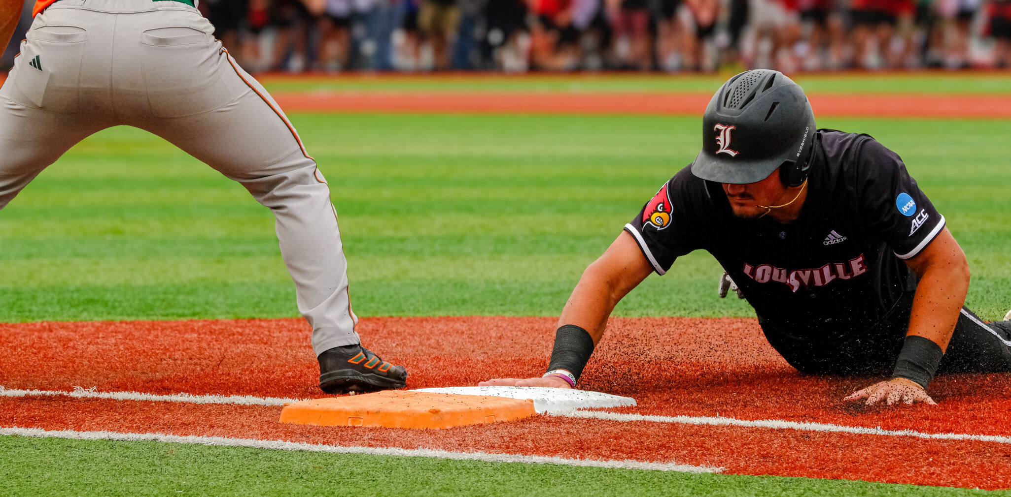 Louisville baseball super regional
